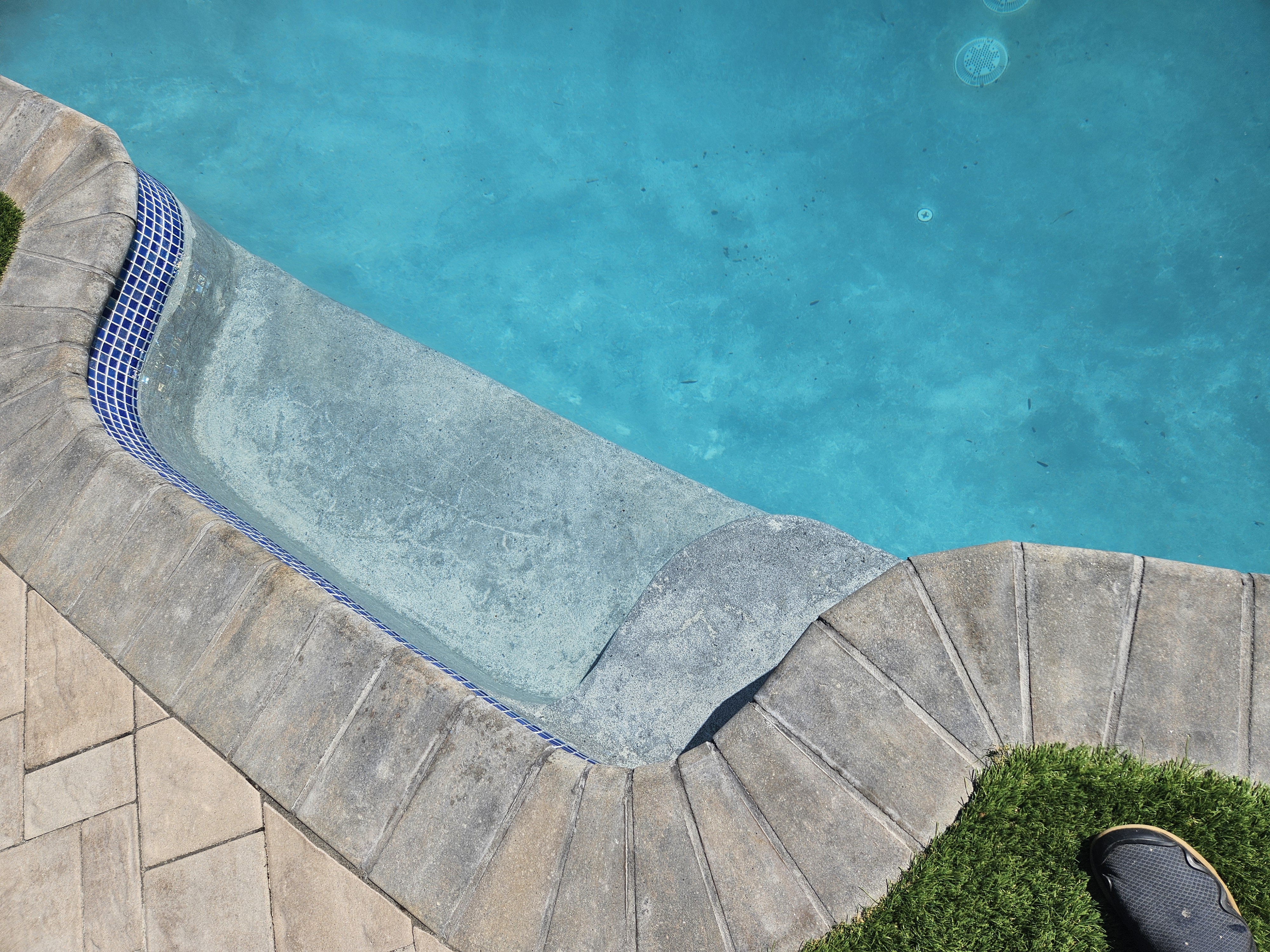 Swimming Pool – Tiling and Plastering